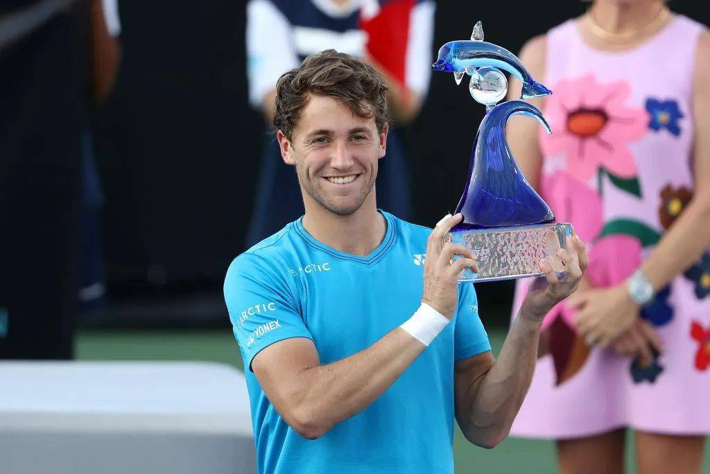 开云体育-穆古鲁扎关键节点逆转，加拿大队带队取胜！的简单介绍